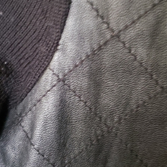 sandro leather and wool sweater. Size 1 - Picture 3 of 5